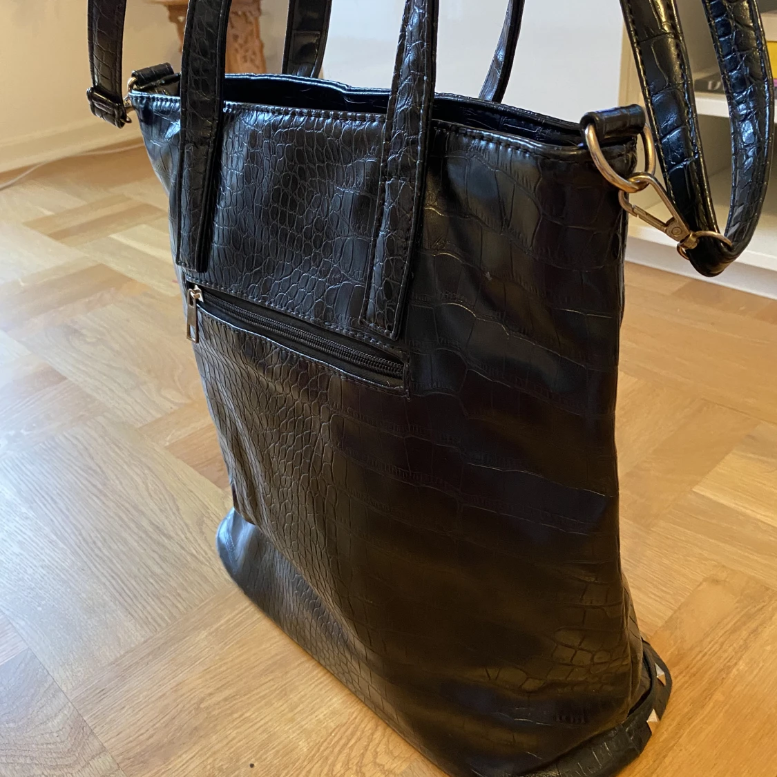 Väska med nitar  - 90