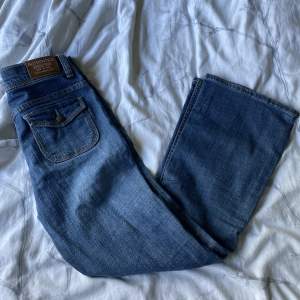 Levis jeans, skriv vid funderingar 
