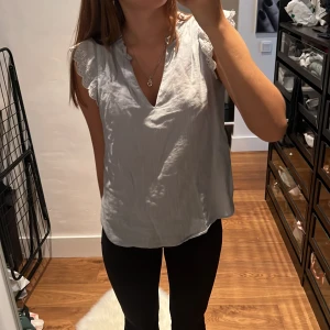 H&M topp - Fin tröja från H&M, bra skick.