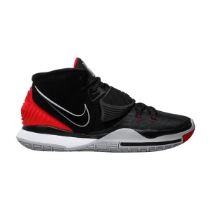 Kyrie 6 jr  - Använt dessa i ett år men inte slitna alls, inte smutsiga heller , kan skicka livevideo till dig som vill köpa de, då jag inte är hemma just nu så tar jag bild på google, priset kan sänkas om önskad 