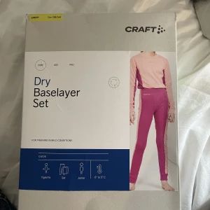 Jätte skönt underställ  - Säljer mitt älskade underställ, använt 2 gånger men är i nyskick! Säljer pågrund av att jag inte använder de. Säljer för 150 kr