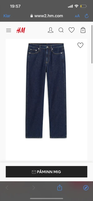 Arket jeans - Raka jeans från arket och bra skick!! Modellen heter straight Storlek:28  midjemått:74cm  längd från grenen:80cm  🩰🐇