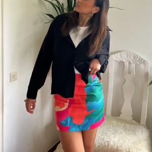 Kjol - Somrig kjol! Helt ny endast fotad i