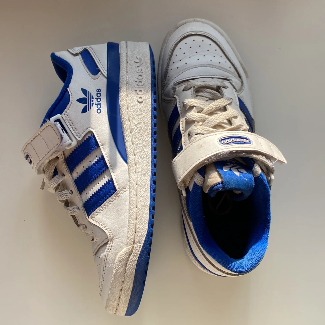 Skor Adidas forum low - 90