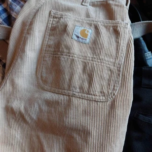 Carhartt Manchester byxor  - Fina Manchester byxor , storlek 33/32 . Inga fläckar eller slitage 