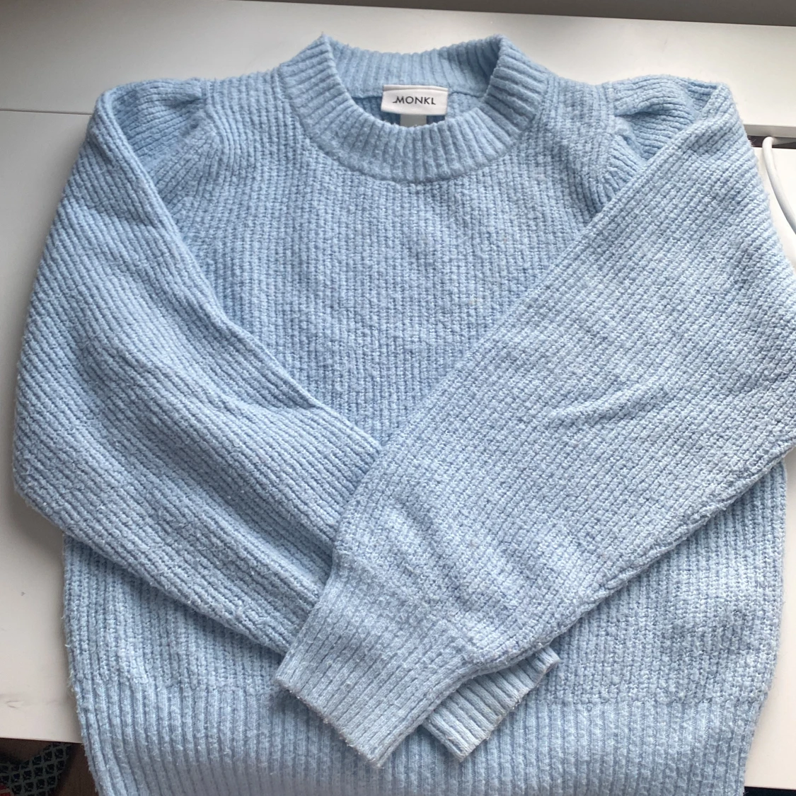 Blå stickad tröja  - 90