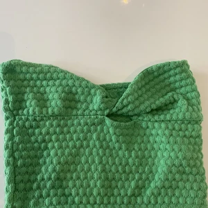 Grön topp - Grön topp från pull&bear