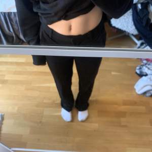 Lowwaist kostymbyxor från veromoda