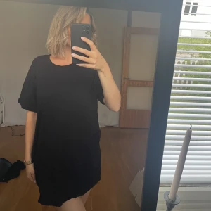 Tshirtklänning - Tshirtklänning från Hm