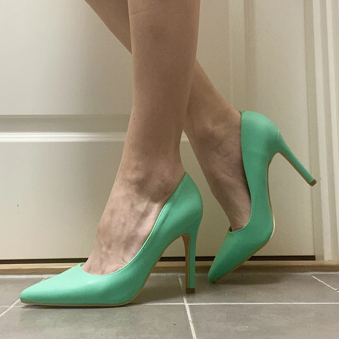 Oanvända klackar - 90