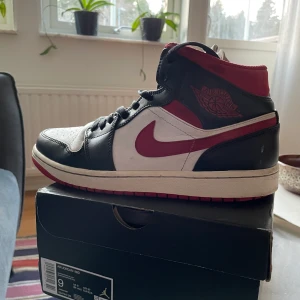 Nike Jordan 1 Gym Red - Storlek 42,5 Kvitto och box finns 