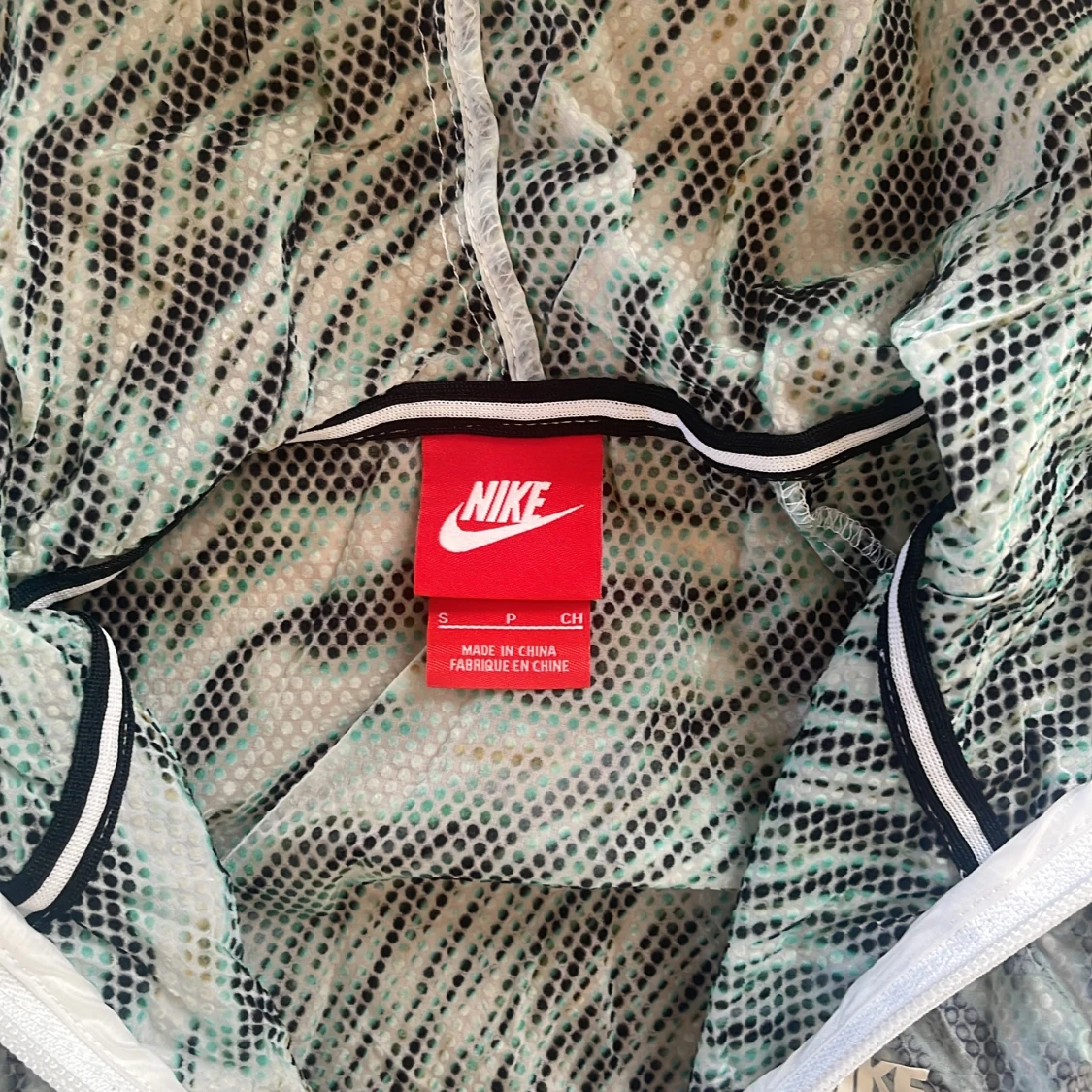 Tunn jacka från Nike Small - 91