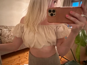 Topp Nakd - Festlig mycket fin topp från NA-KD, nyskick!