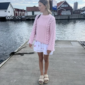 Zara kjol - Söt kjol från zara i storlek S  Skriv för fler frågor eller bilder, pris kan även diskuteras☺️