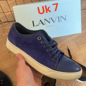 Lanvin  - Lanvin, inget og. Uk 7 Bilder osv finns i pm/Hugo