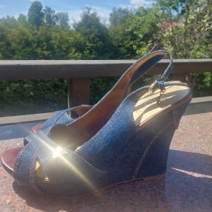 Guess skor - Vintage Guess klackar i denim💙