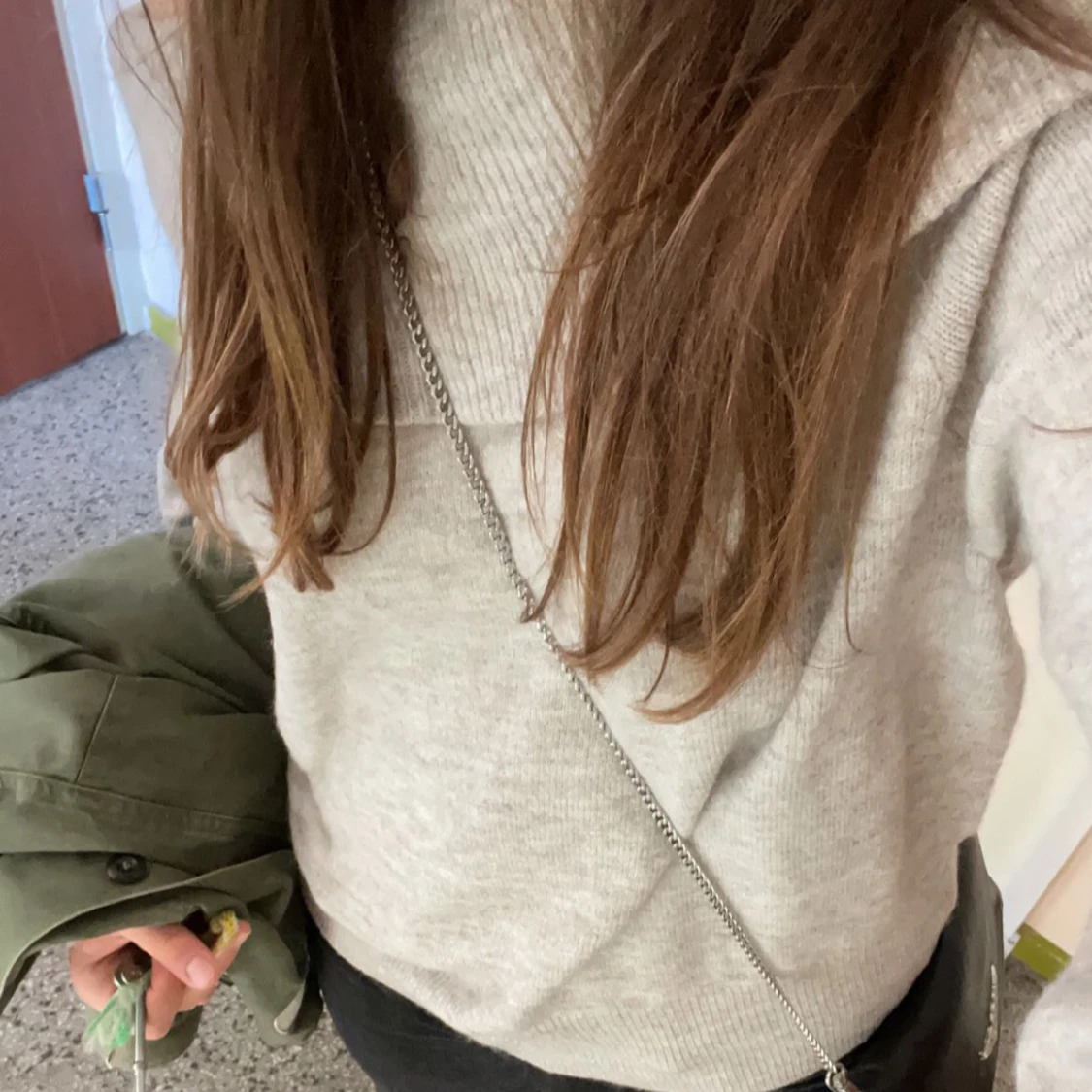 stickad off shoulder tröja - 90