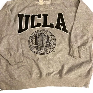 Vintage Sweatshirt  - ✅ Vintage Sweatshirt                                                            ✅ Size: Large                                                                                           ✅ Condition: 10/10 