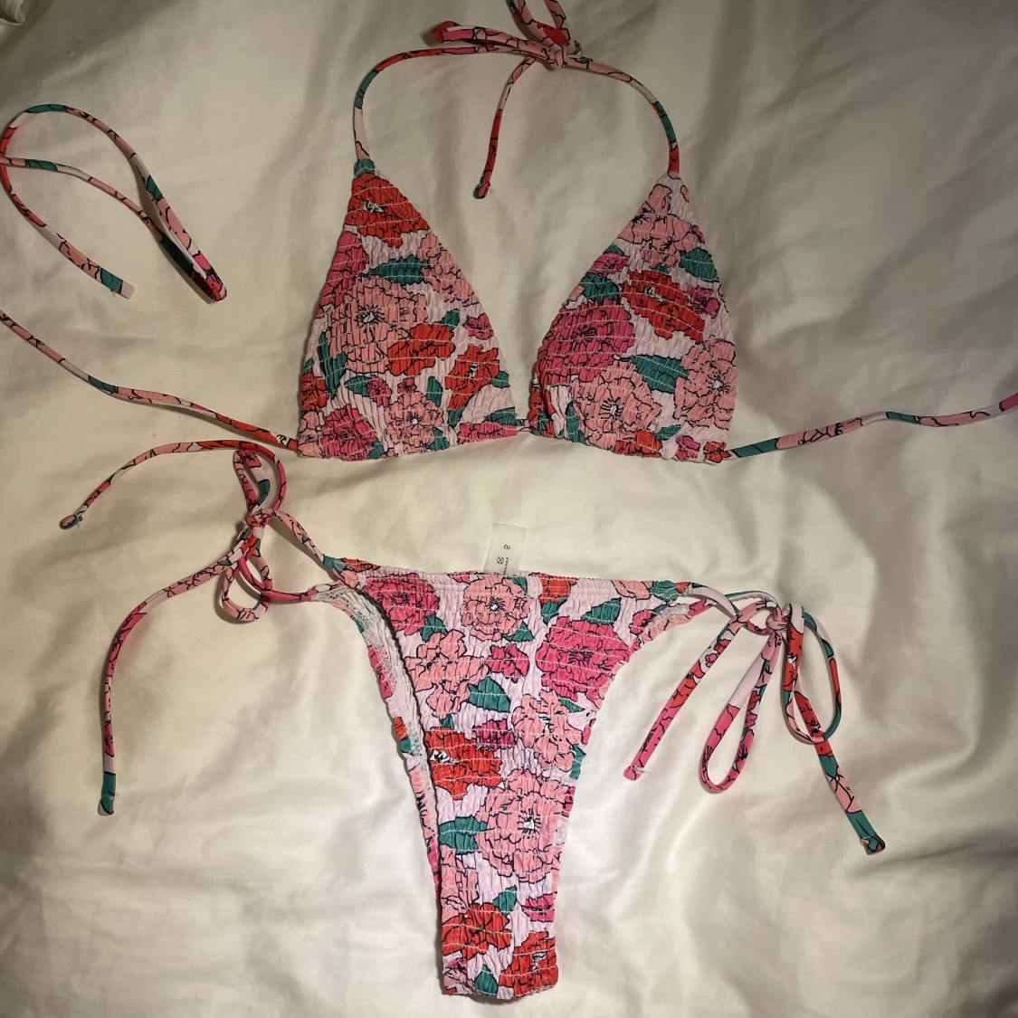 Blommig bikini