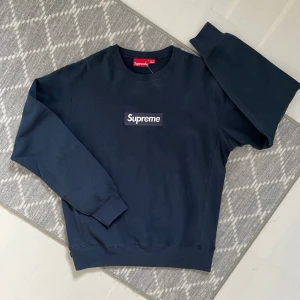 Supreme crewneck - Storlek XL (inauthentic)