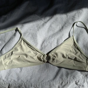 Bikini topp - Snygg bikinitopp från Na-kd. Använd en gång!💞