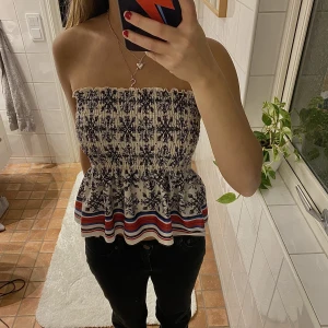 Tubtopp - Mönstrad Tubtopp, går även att använda som kjol