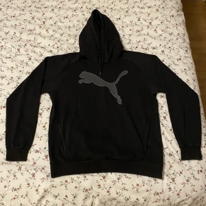 Original Puma Hoodie (M) - Original Puma Hoodie Storlek M Bra kondition