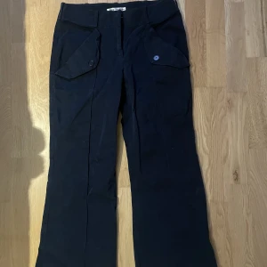 As balla vintage byxor - As balla vintage byxor från acne studios, storlek s, passar en som är ca 160 lång 🥰🧡😍