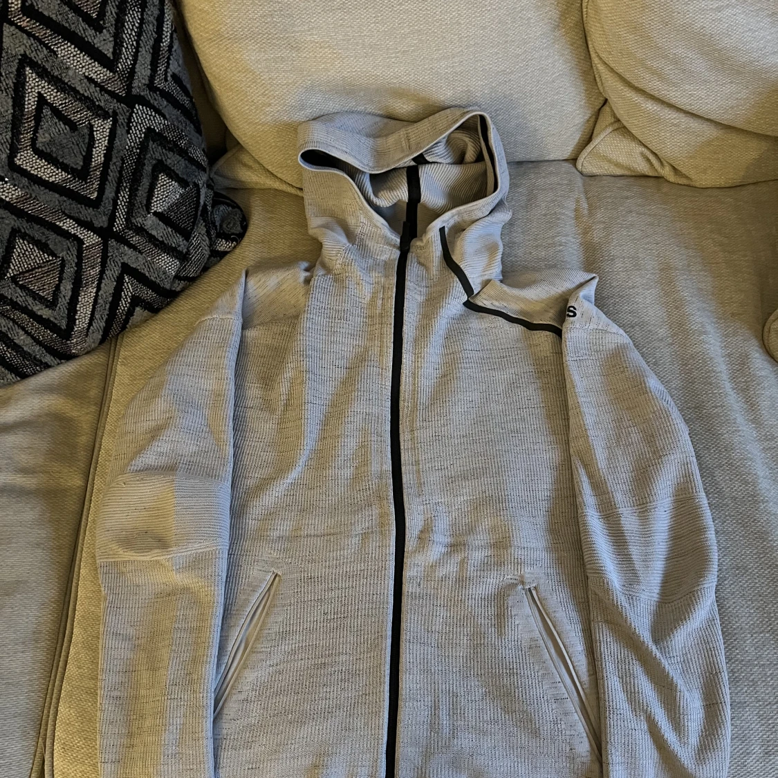 Adidas träningströja