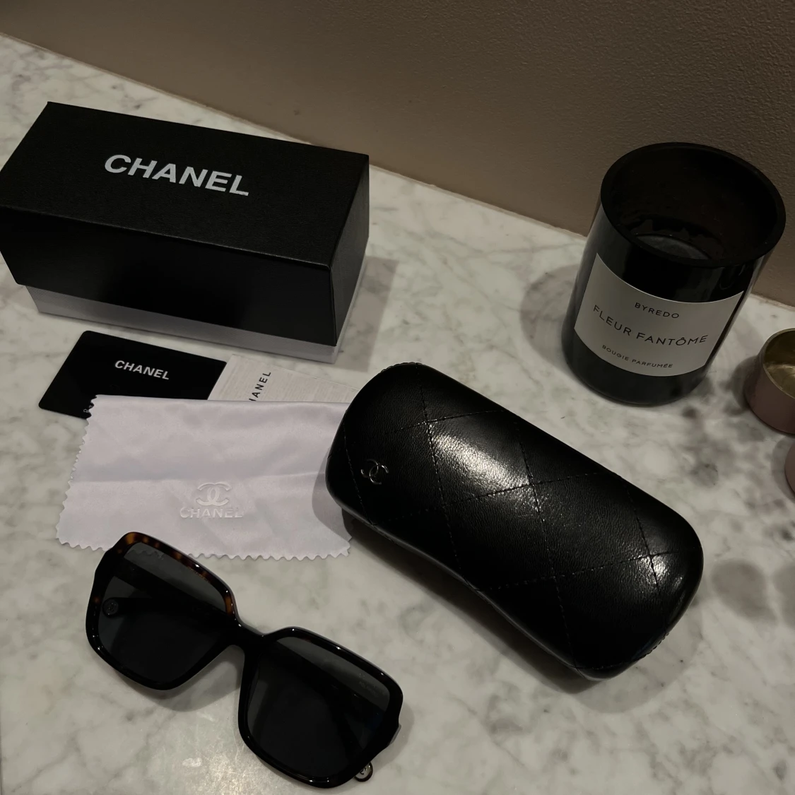 Chanel solglasögon - 91