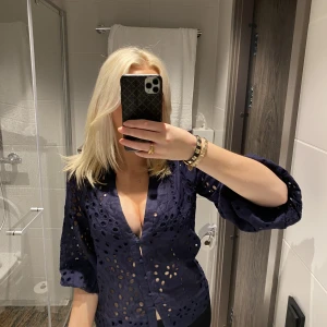 Blus - Anvönd 1 gång