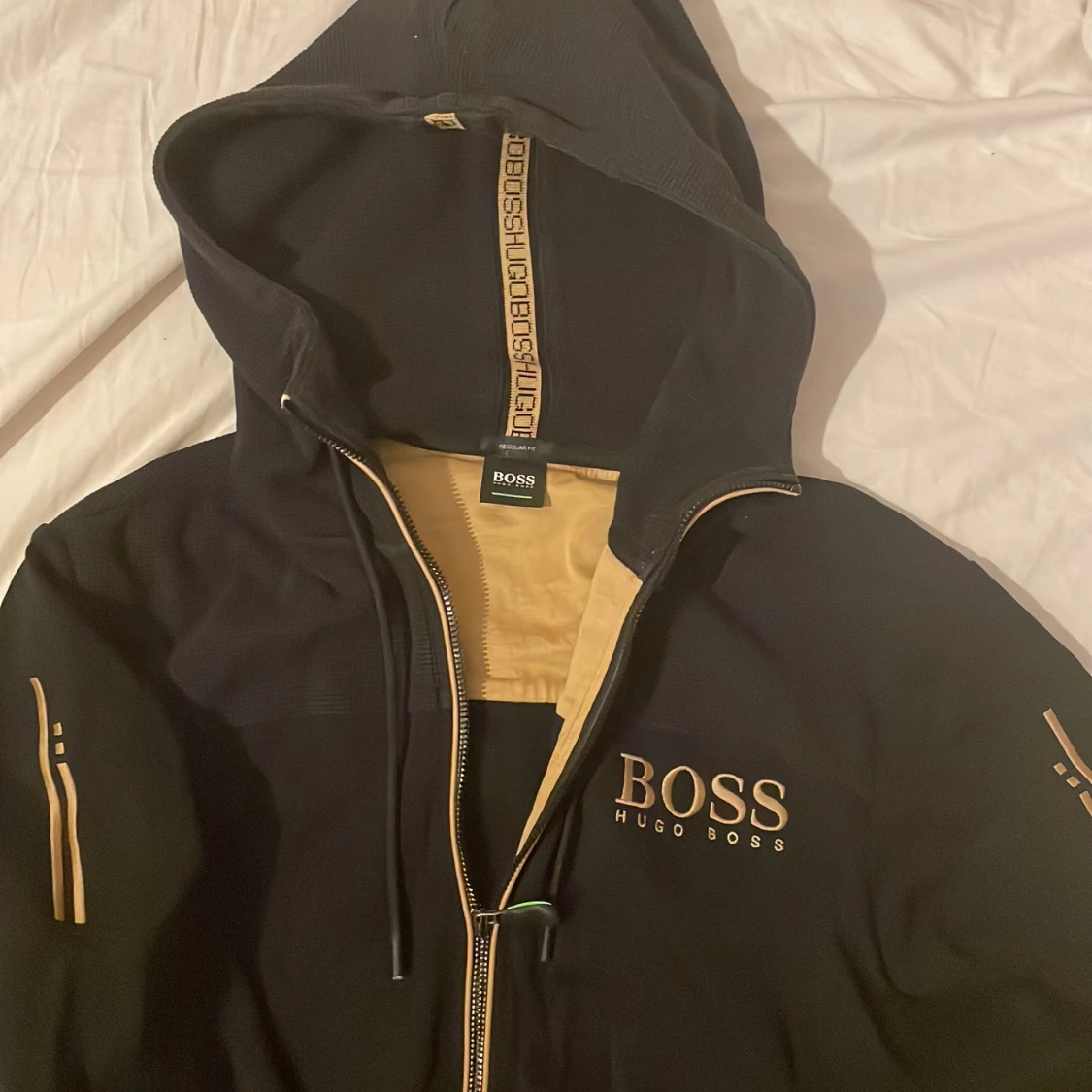 Hugo boss  - 90