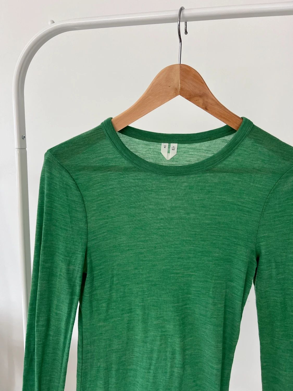 Grön långärmad topp i merinoull - ARKET