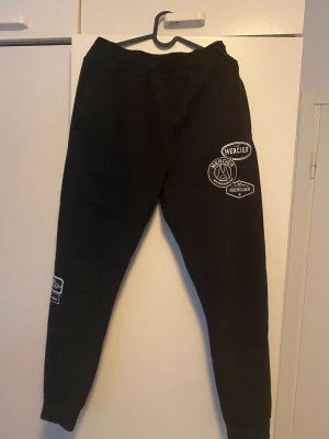 Mercier byxor svart - Nästan helt ny storlek L men kan passa M också 