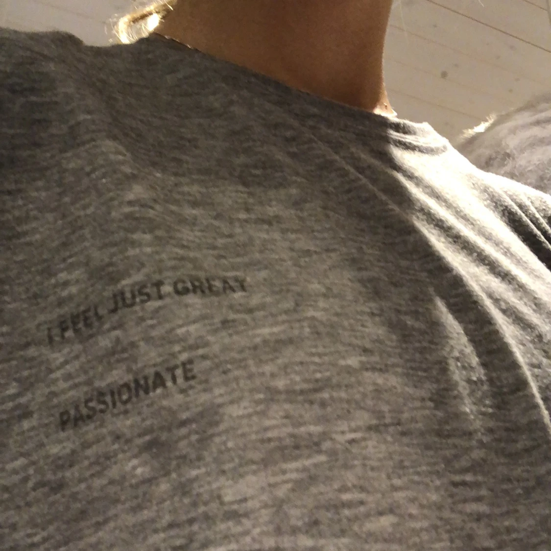 Grå oversizedt-shirt - 90