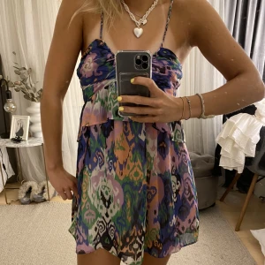 Mönstrad klänninf - Så snygg mönstrad klänning 💘