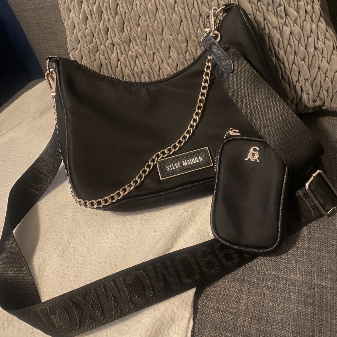 Axelremsväska Steve madden