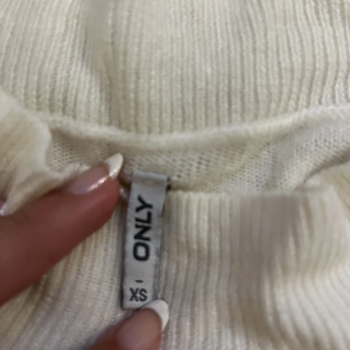 Tunn stickad tröja - 91