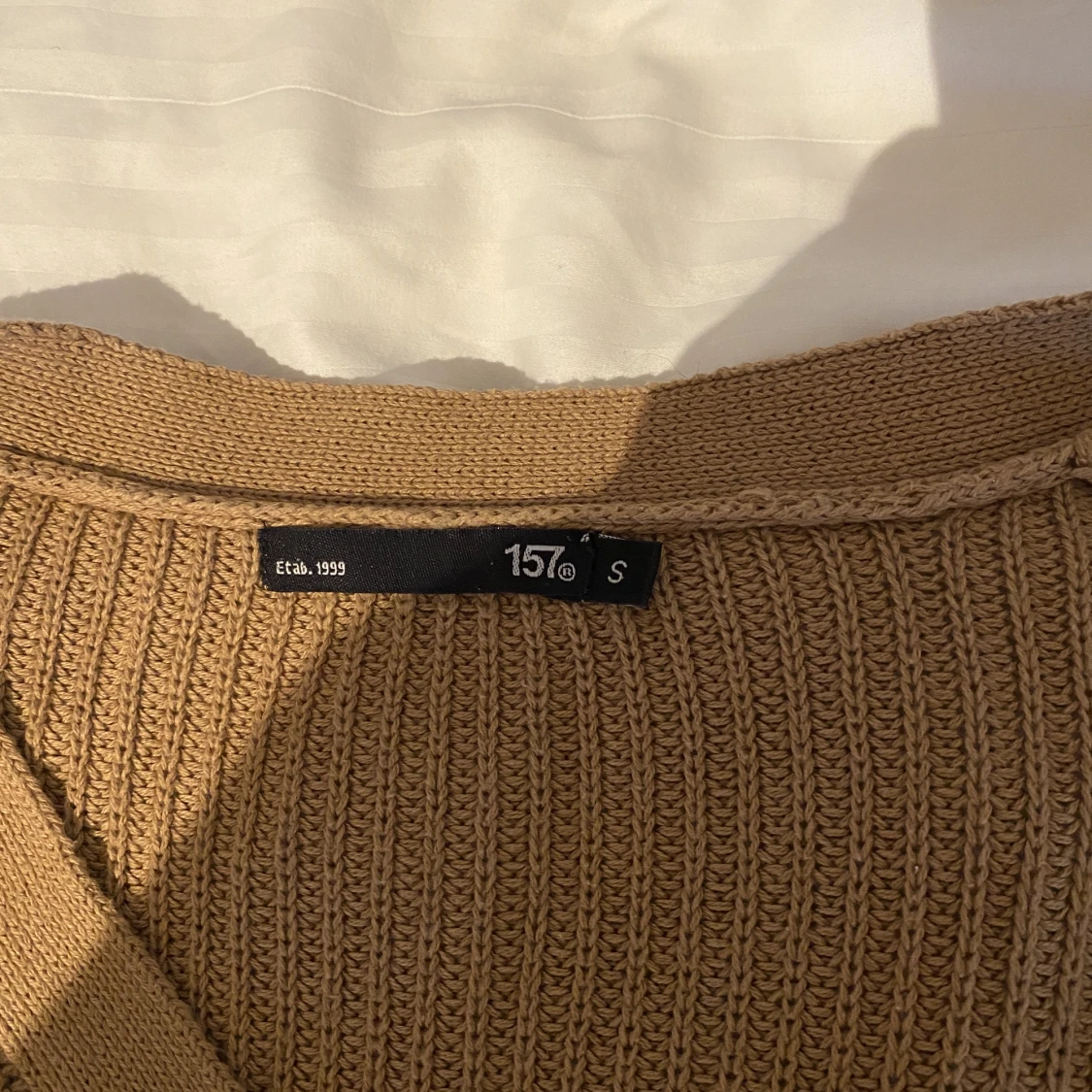 Stickad tröja med knappar - 91