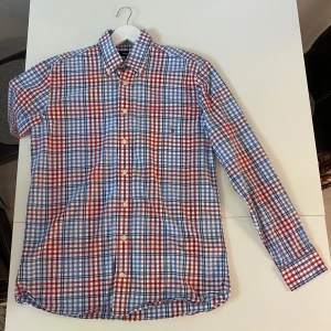 Gant skjorta - Bomullsskjorta från Gant i mycekt bra skick. 