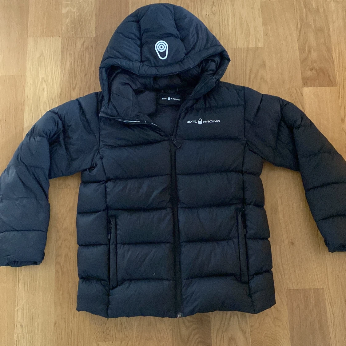 Svart sail racing jacka