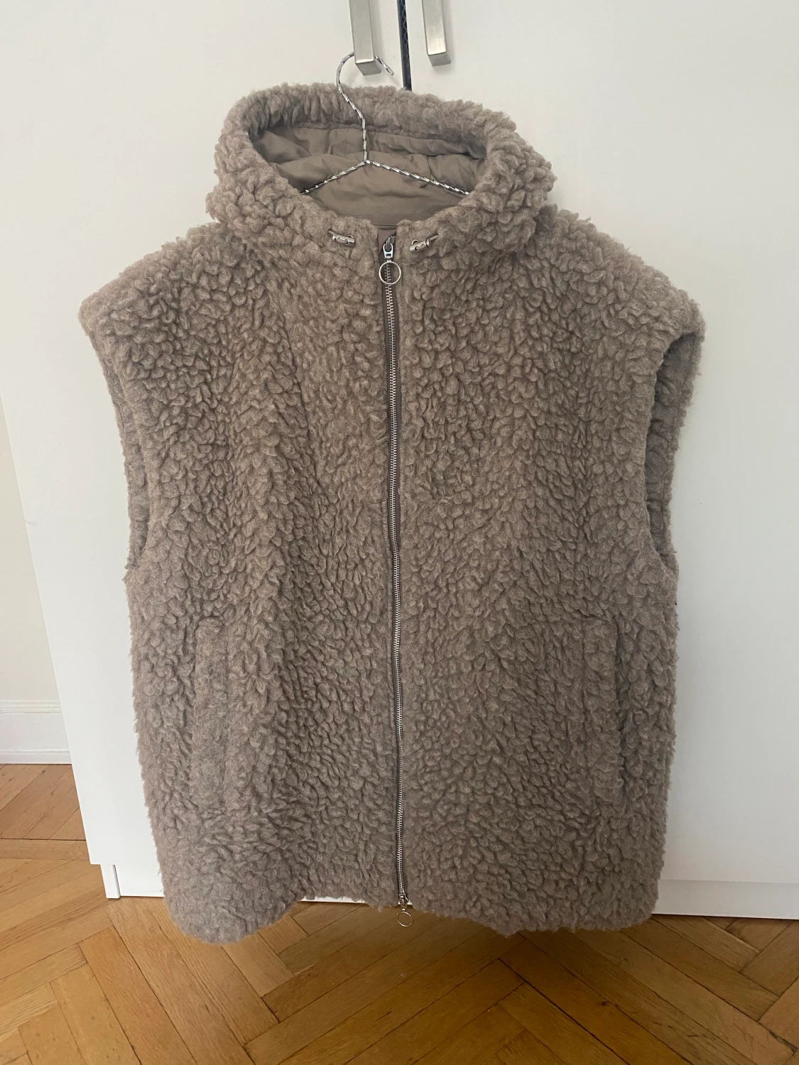 Teddyväst från Arket