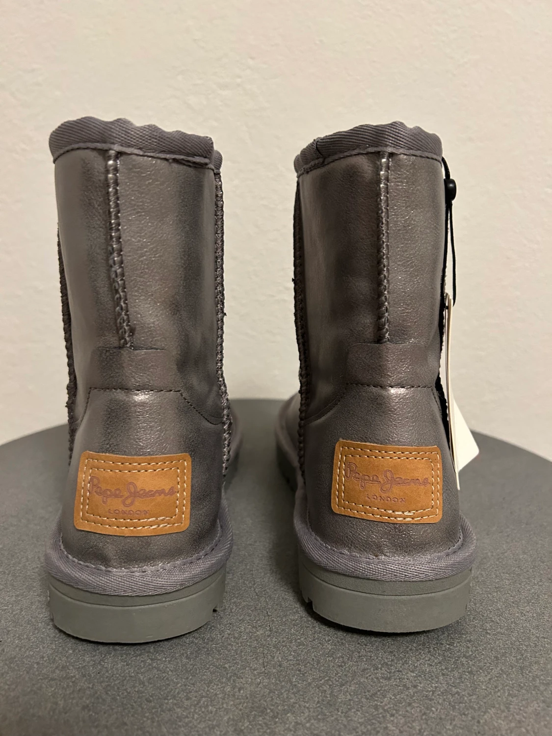 Silver ugs från Pepe Jeans London  - 90