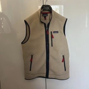 Patagonia Fleece väst - En Patagonia fleece väst i bra skick 9/10. Storlek M
