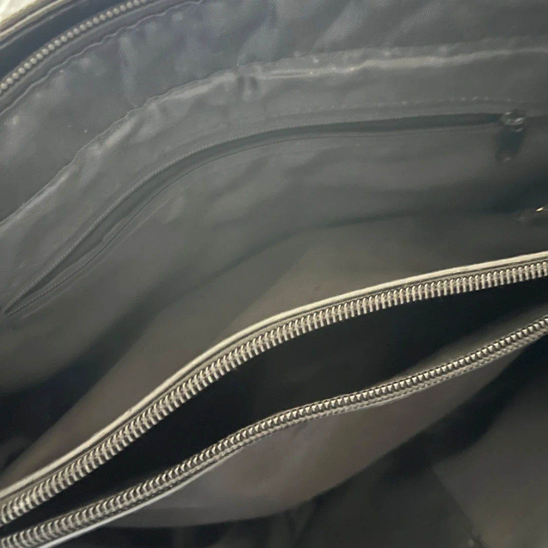 Svart handväska  - 4