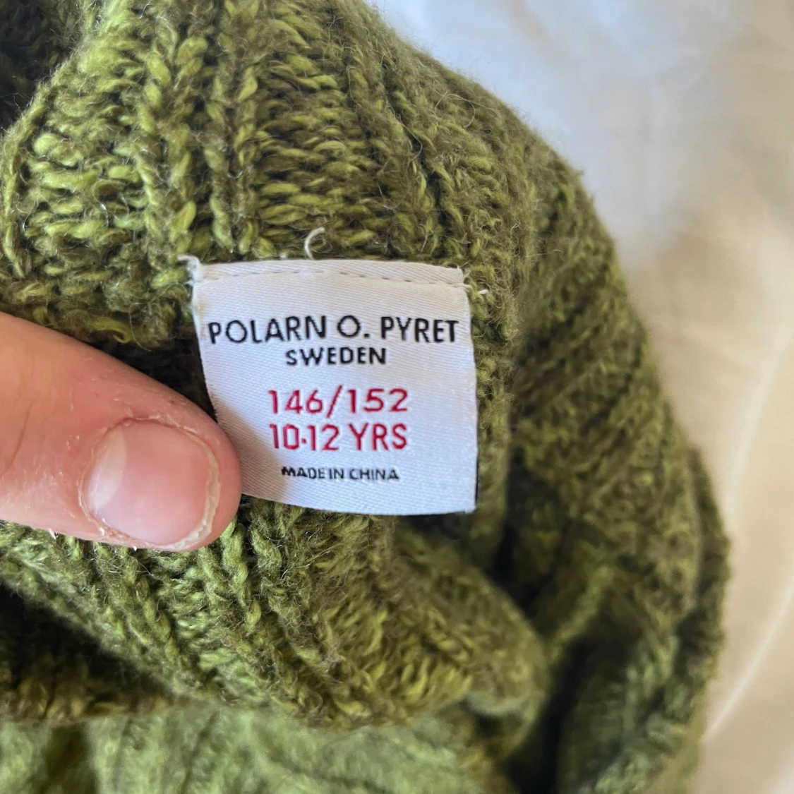 Grön stickad tröja från Polarn O. Pyret - 1