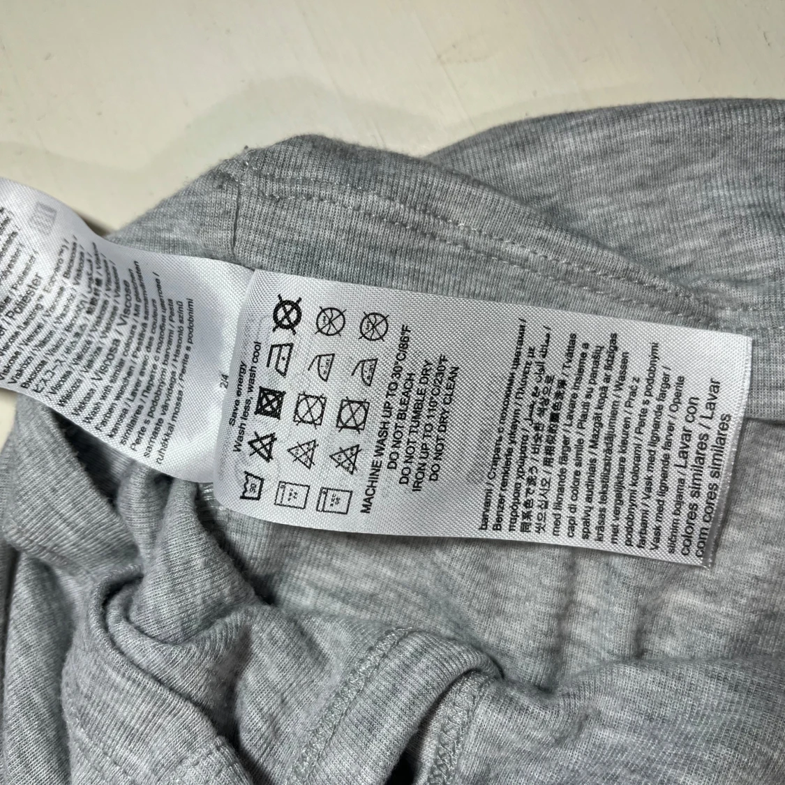 Grå långärmad tröja från Gina Tricot - 3