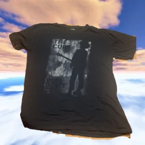 The Cure T-shirt  - Säljer min gamla skit snygga The Cure boys don’t cry t-shirt! Använder den aldrig nått mer!🔥🙏🏻