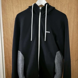 Boss dress - Boss dress som är använd fåtal gånger. Inga defekter