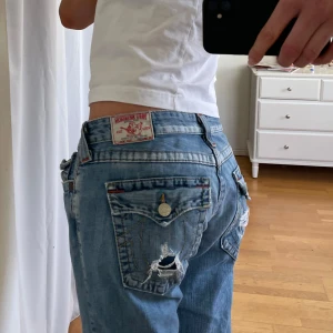 true religion jeans  - använd köp nu! midja:86 innerben:79